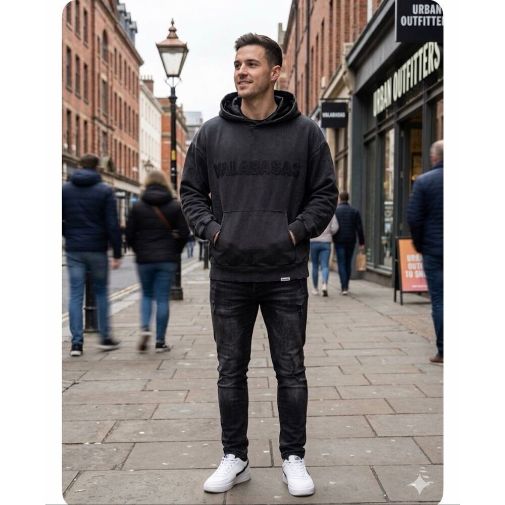 Valabasas Platinum Black Embroidered Oversized Hoodie, Men’s Small NEW